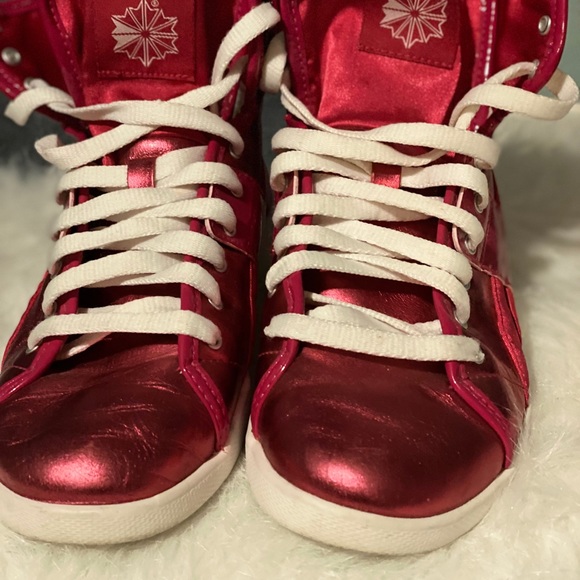 Reebok Top Down Hi-Top Metallic Sneaker - Picture 4 of 13